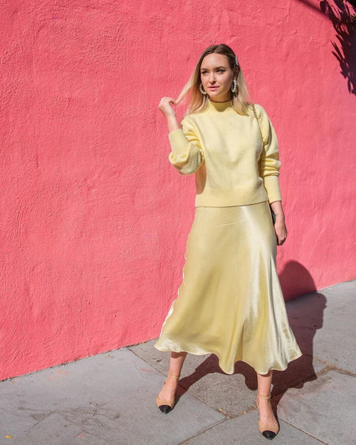 Jupe en satin jaune