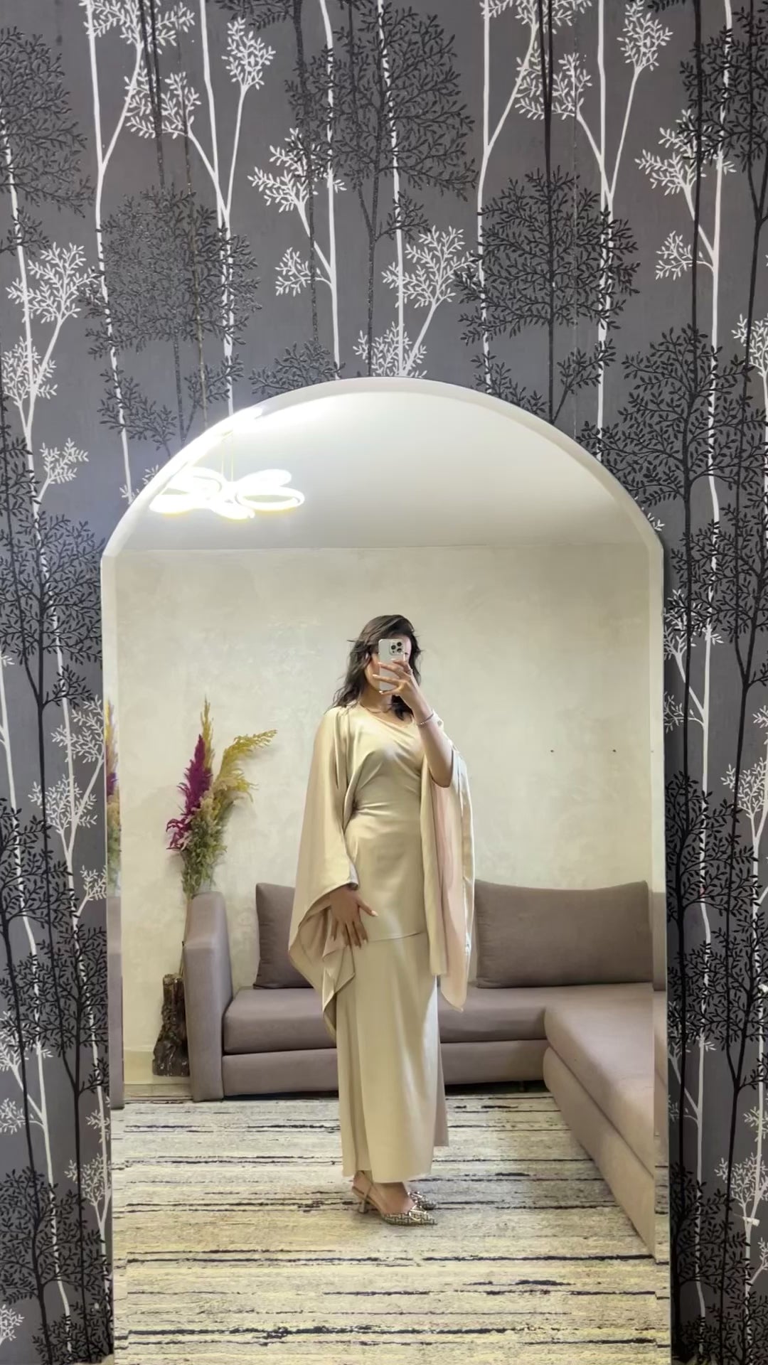 Ensemble beige satinée top butterfly+jupe